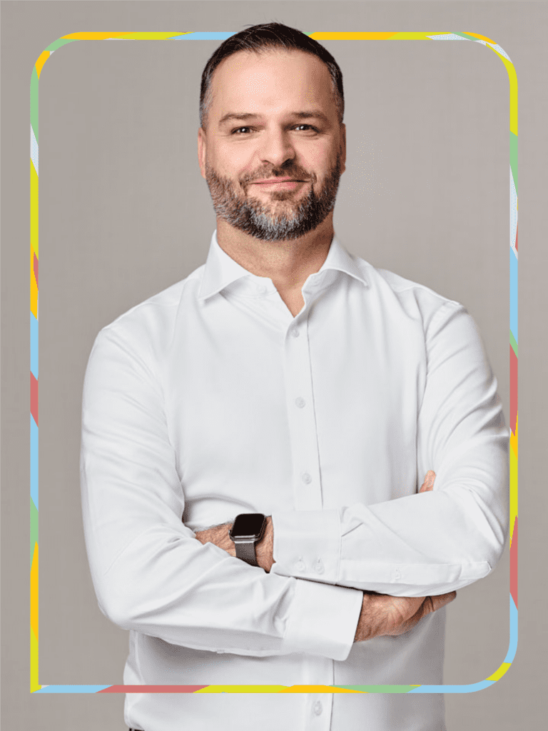 Wojtek Bartosik